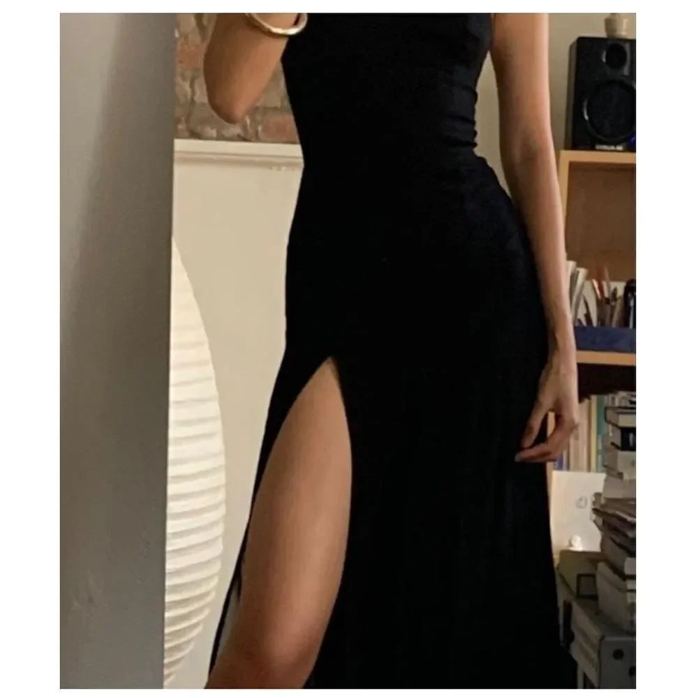 Black midi dress